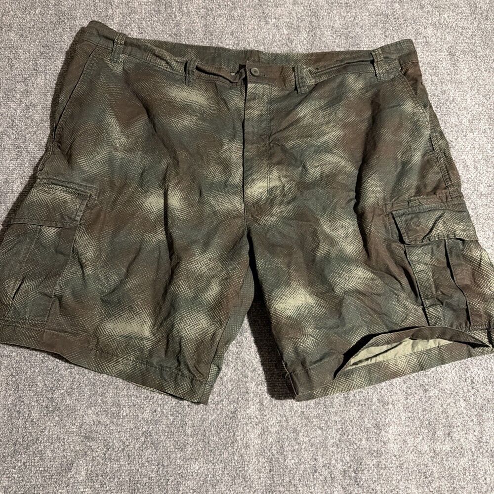 Roundtree & Yorke Shorts Mens Size 46 Green 100% Cotton Geometric Pockets Casual